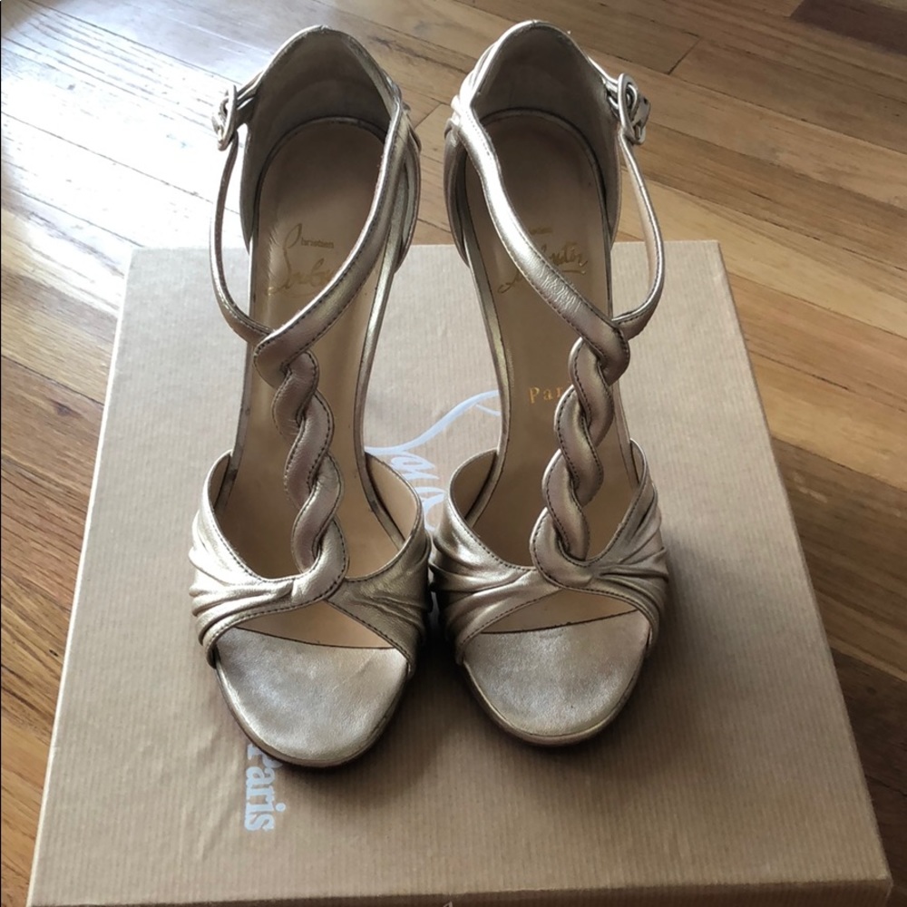 Christian Louboutin size 37 Jazzy Doll 4”heels